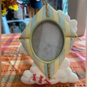 Kite Picture Frame Russ 3" x 3" Oval Opening Nursery Decor